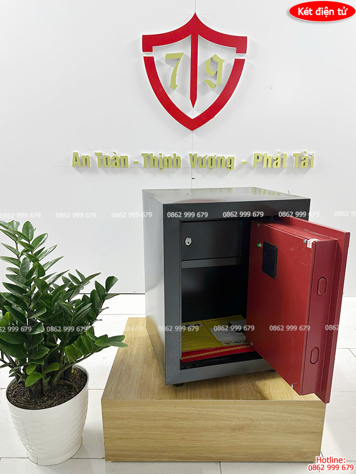 Két sắt điện tử Việt Tiệp chống cháy bản lề trong VTE-25Đ